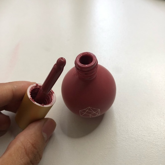 Em Cosmetics Serum Blush in “Soft Amethyst” - Picture 3 of 3